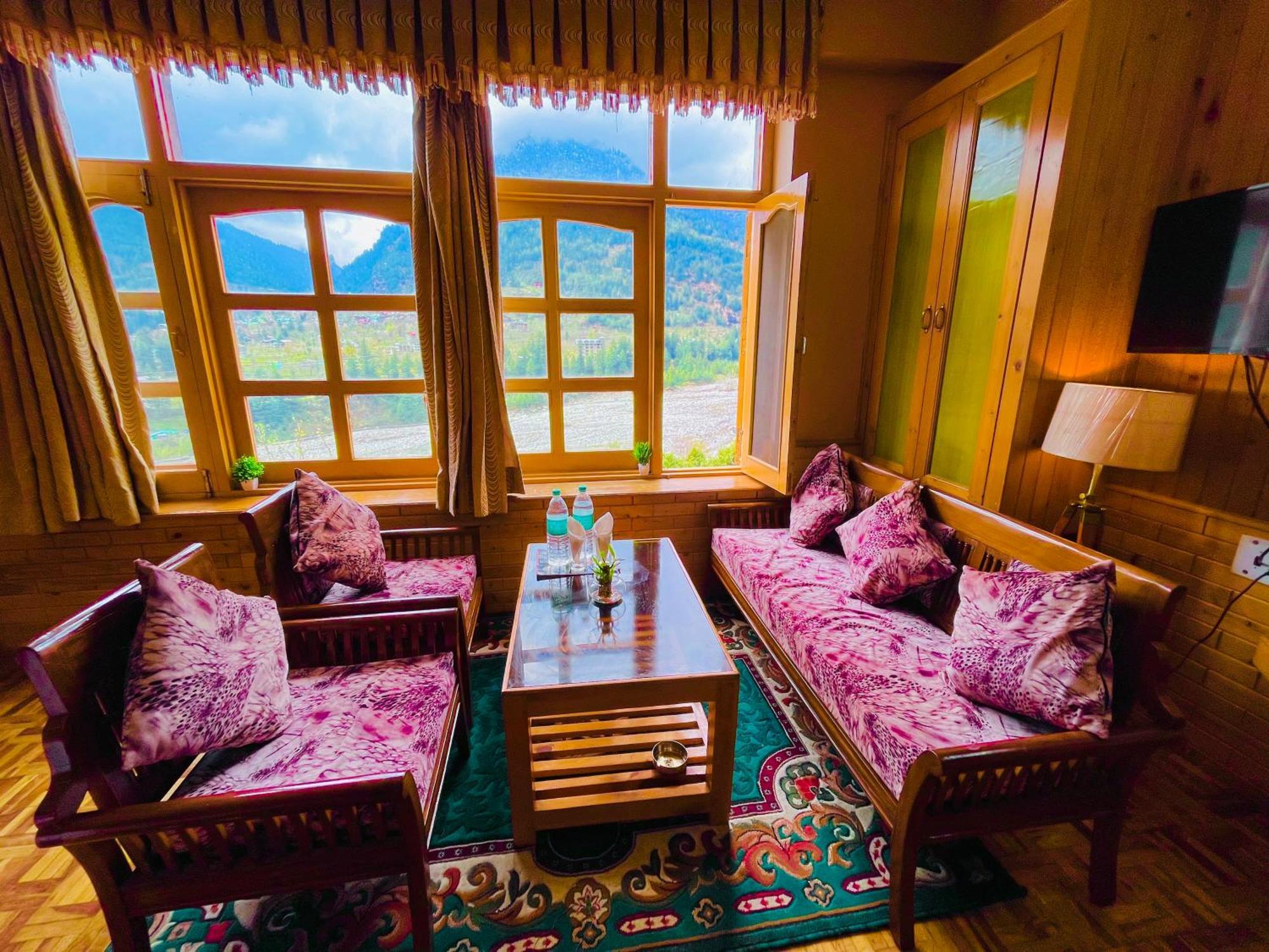 Hotel Hollywood Manali - Scenic River & Mountain View With Premium Rooms Exteriör bild