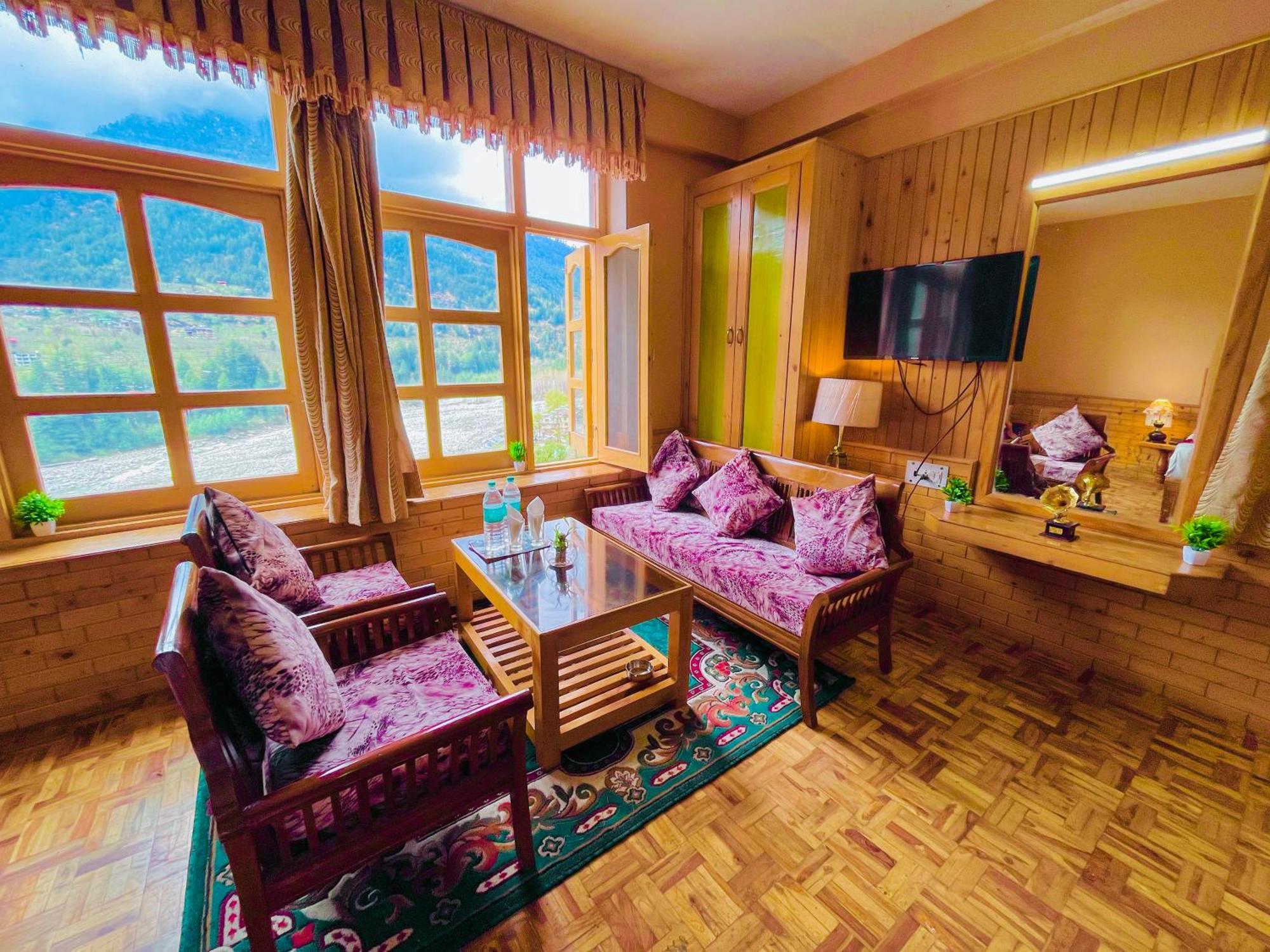Hotel Hollywood Manali - Scenic River & Mountain View With Premium Rooms Exteriör bild
