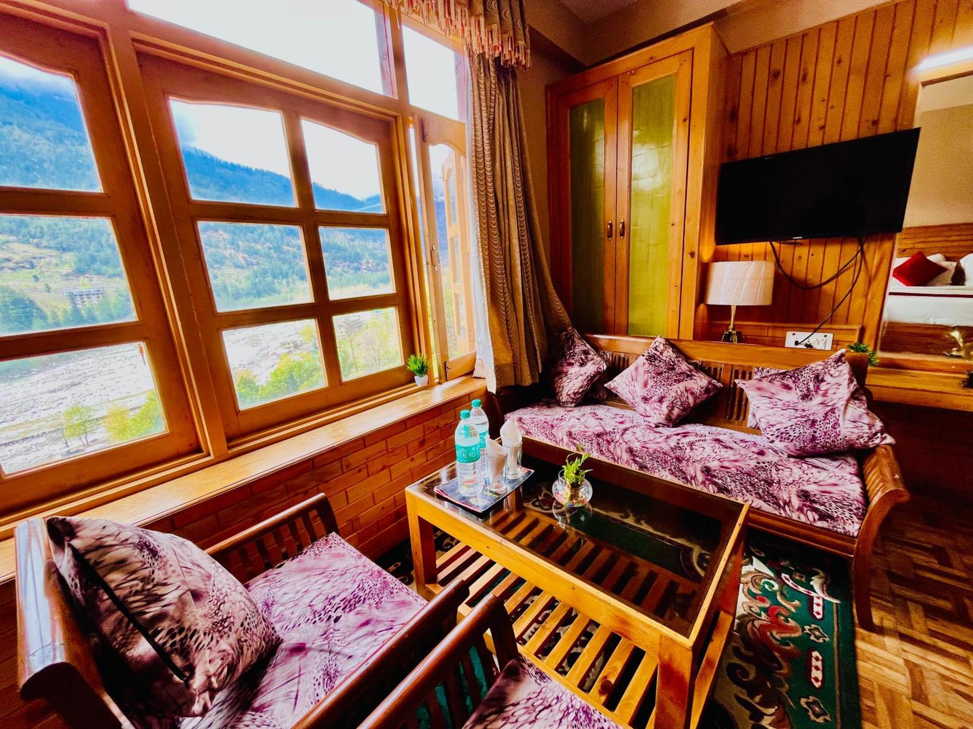 Hotel Hollywood Manali - Scenic River & Mountain View With Premium Rooms Exteriör bild