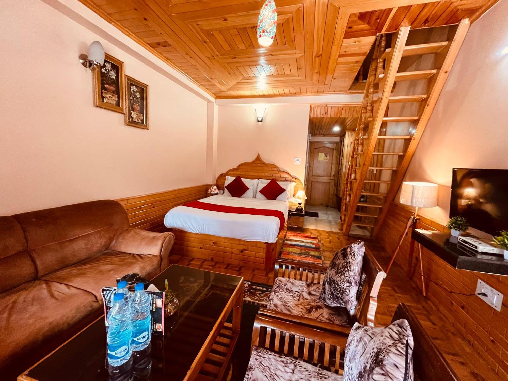 Hotel Hollywood Manali - Scenic River & Mountain View With Premium Rooms Exteriör bild
