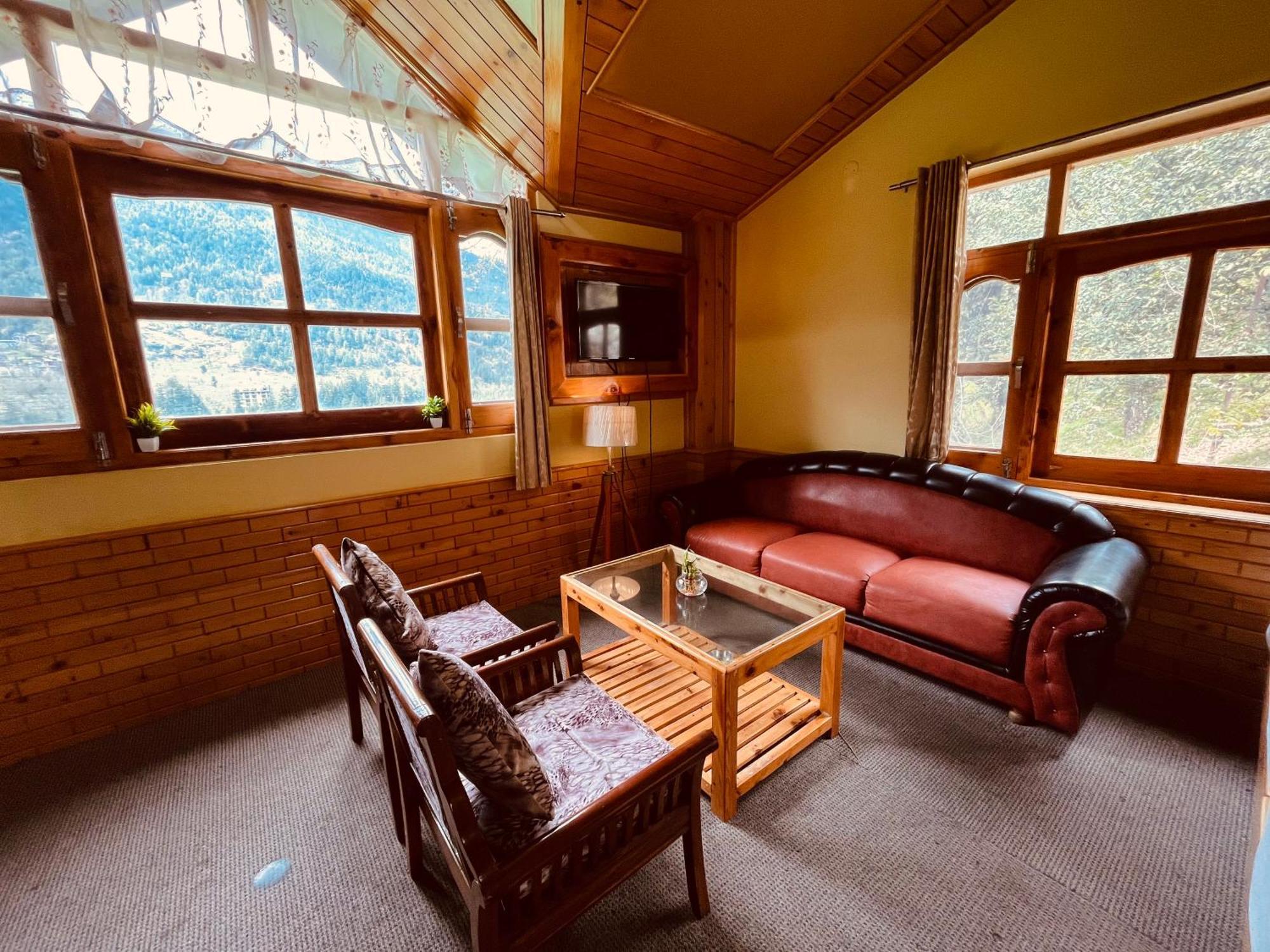 Hotel Hollywood Manali - Scenic River & Mountain View With Premium Rooms Exteriör bild
